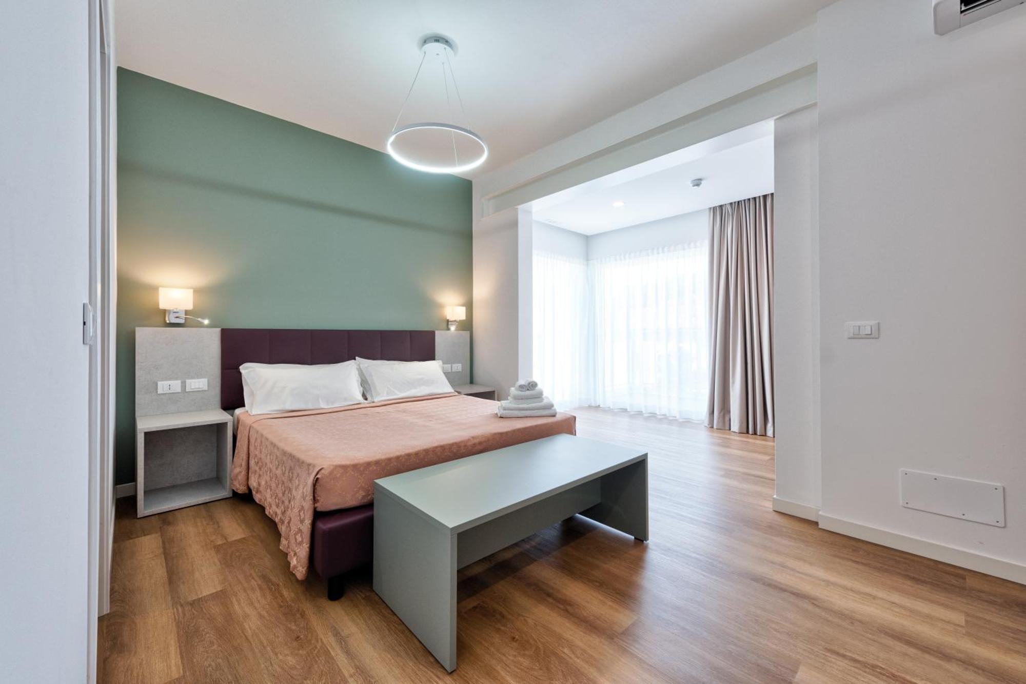 Hotel Al Ponte ลินญาโน ซับเบียโดโร ภายนอก รูปภาพ