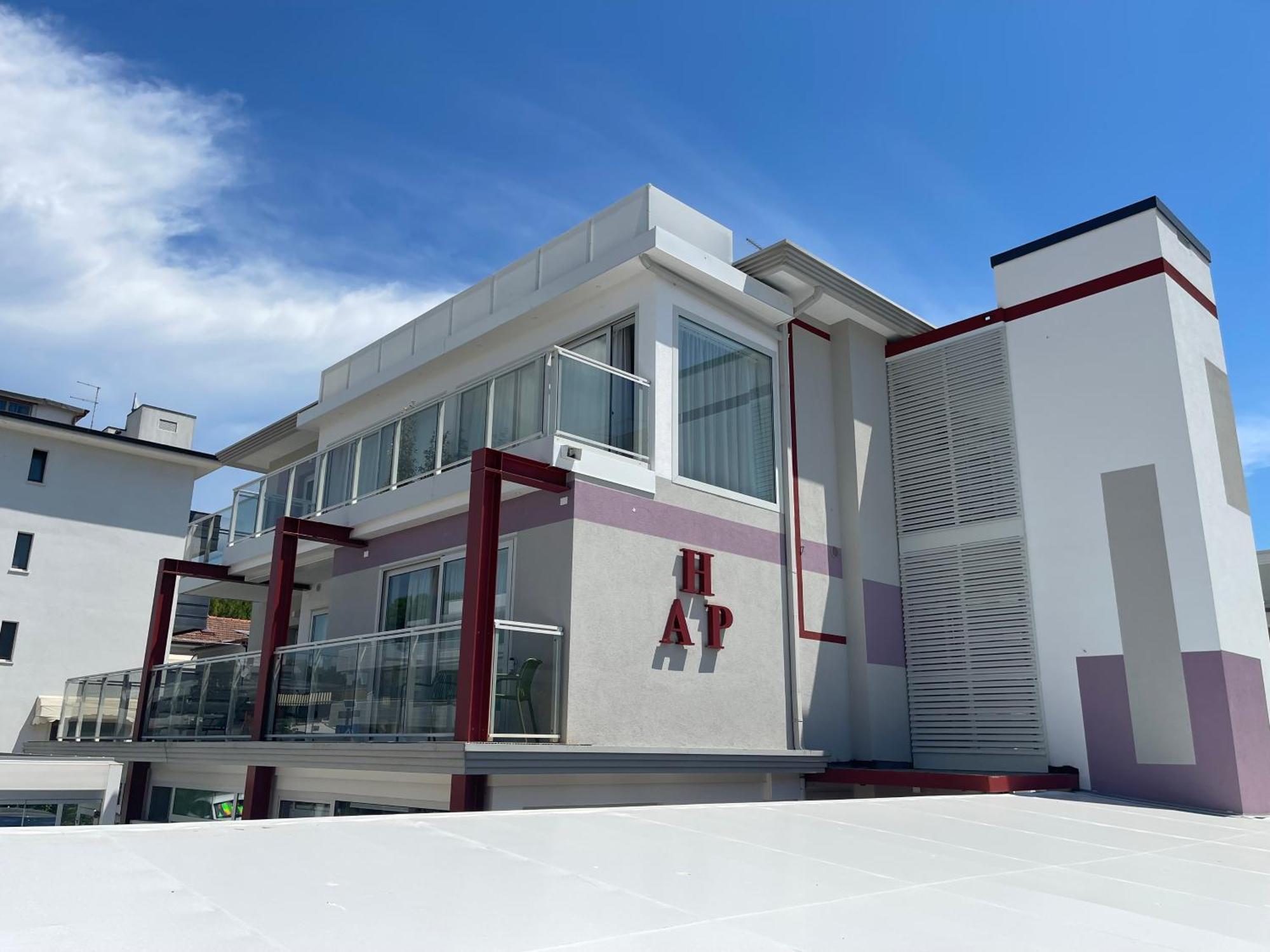 Hotel Al Ponte ลินญาโน ซับเบียโดโร ภายนอก รูปภาพ